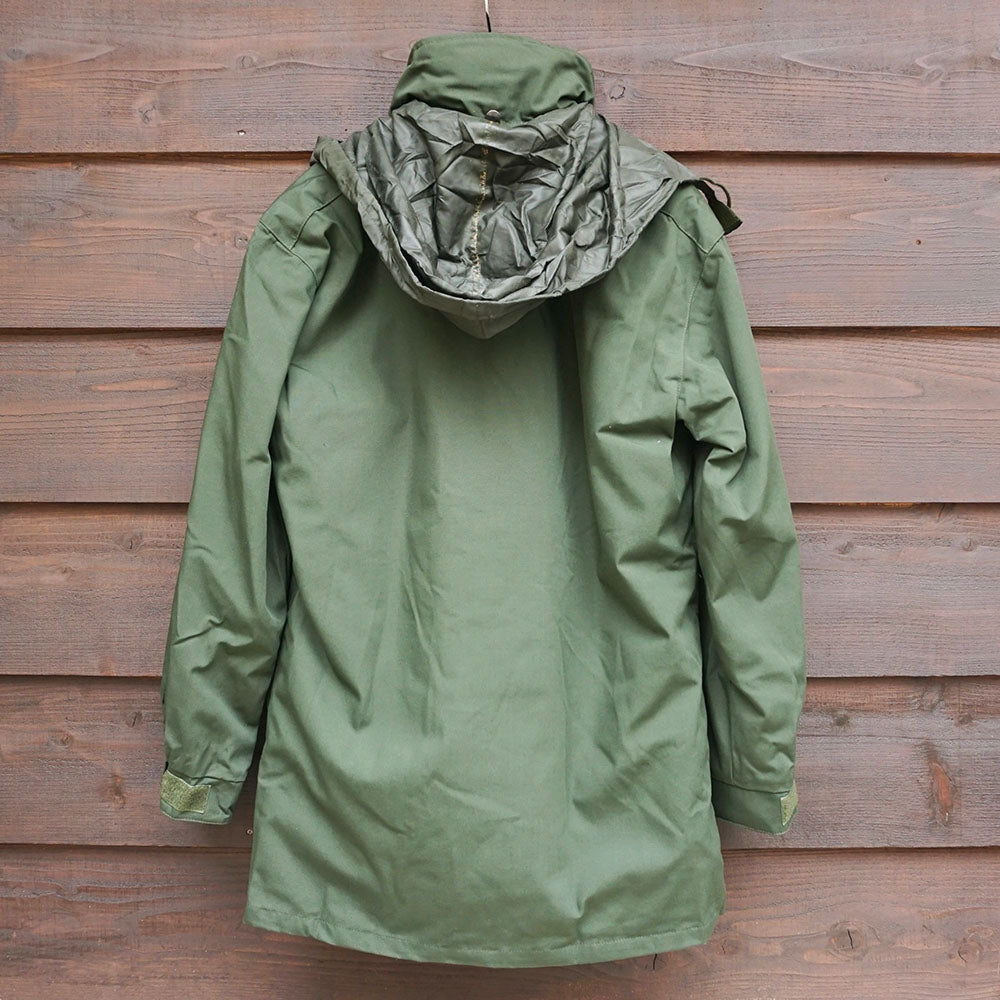 イタリア森林警備隊ゴアテックスジャケット　《デッドストック》