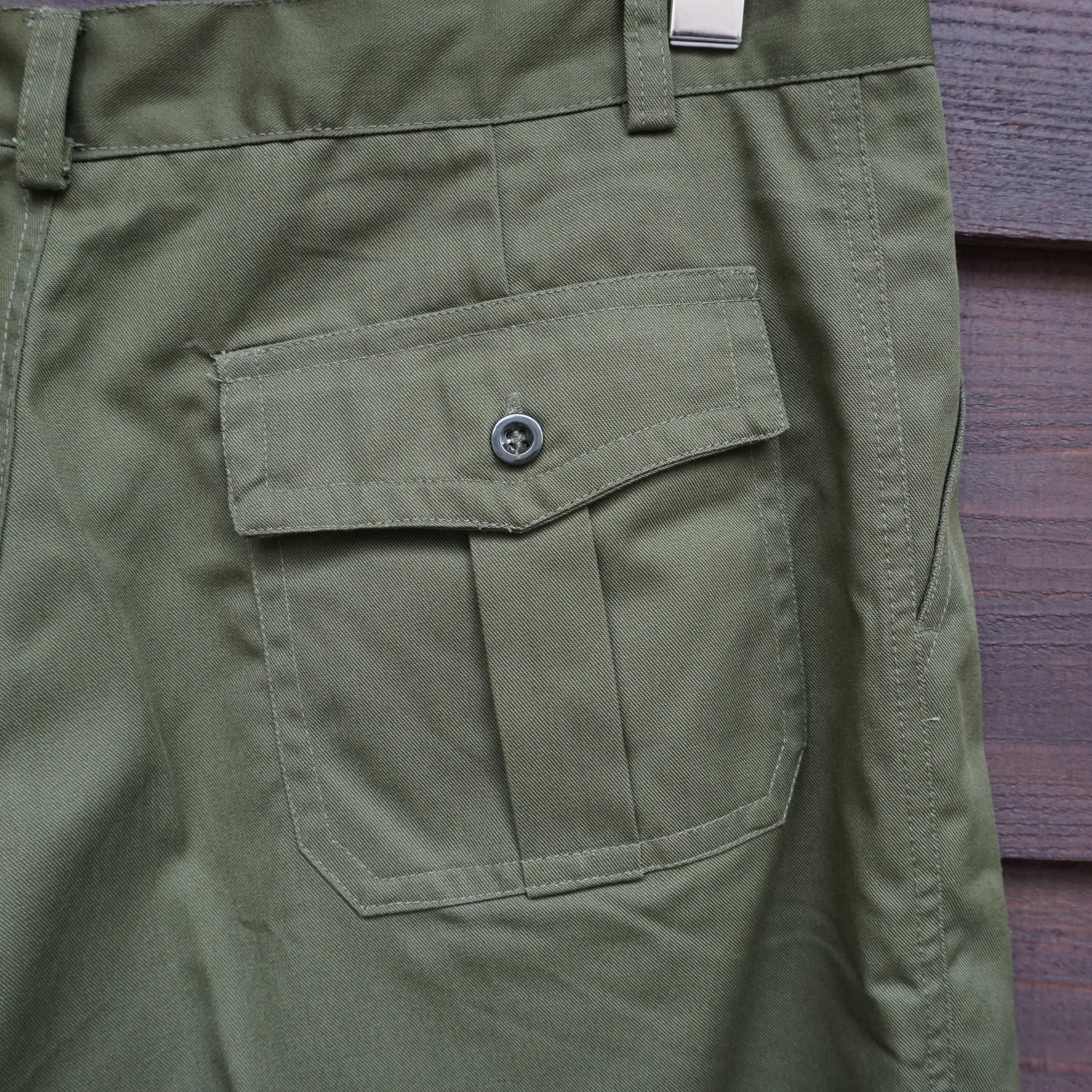 オランダ軍チノショートパンツ《デッドストック》