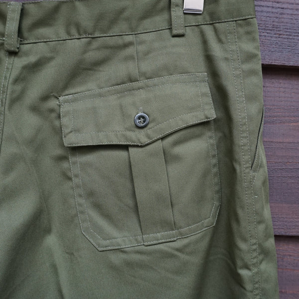 オランダ軍チノショートパンツ《デッドストック》