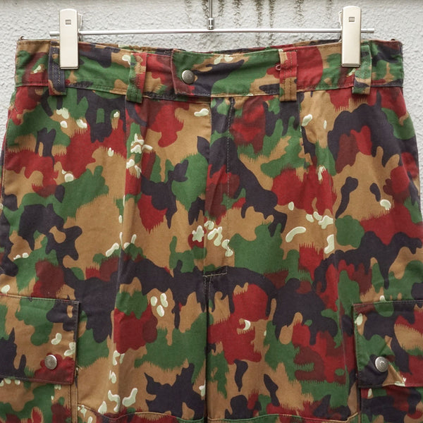 スイス軍M-83フィールドカーゴパンツ　アルペンカモ 《デッドストック》
